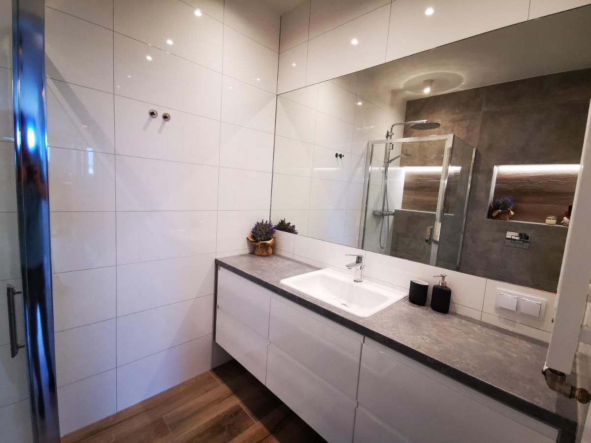 Walowa Tower Apartments 그단스크 외부 사진